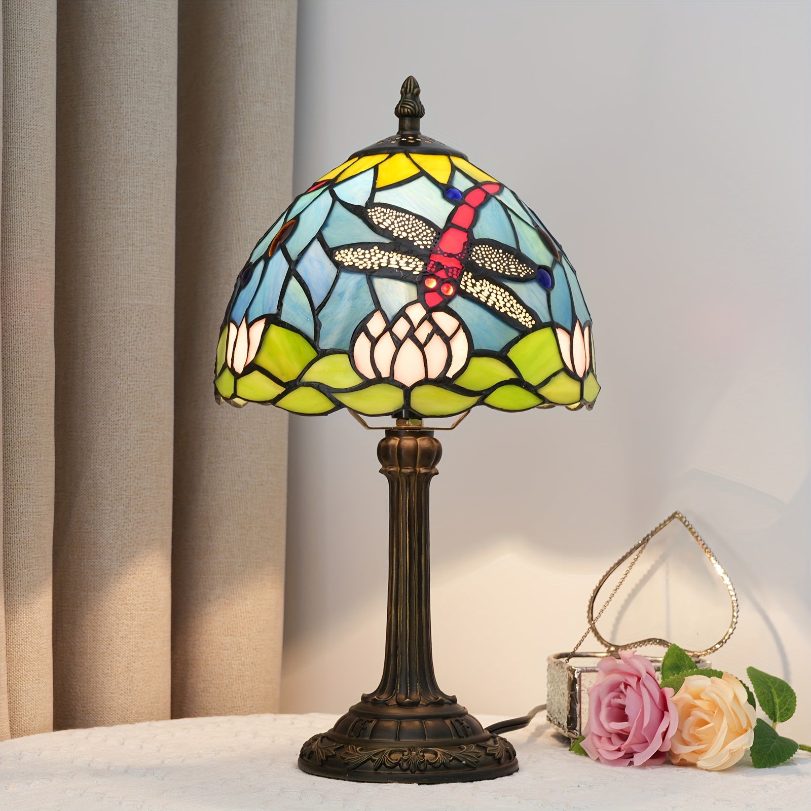 Art Deco Glass Table Lamp – Elegant Floral Design