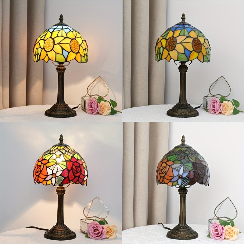 Art Deco Glass Table Lamp – Elegant Floral Design