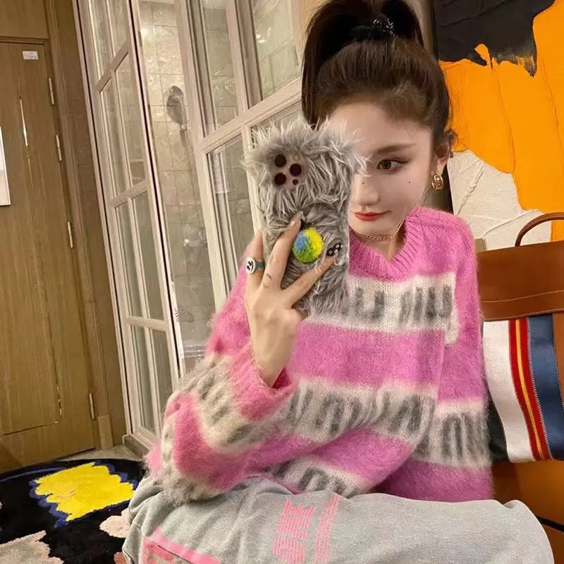 New in  New Pink Purple Short Knit Sweater Women's Autumn/winter Letter Brand Loose Long-sleeved Knitted Top Cropped Sweate