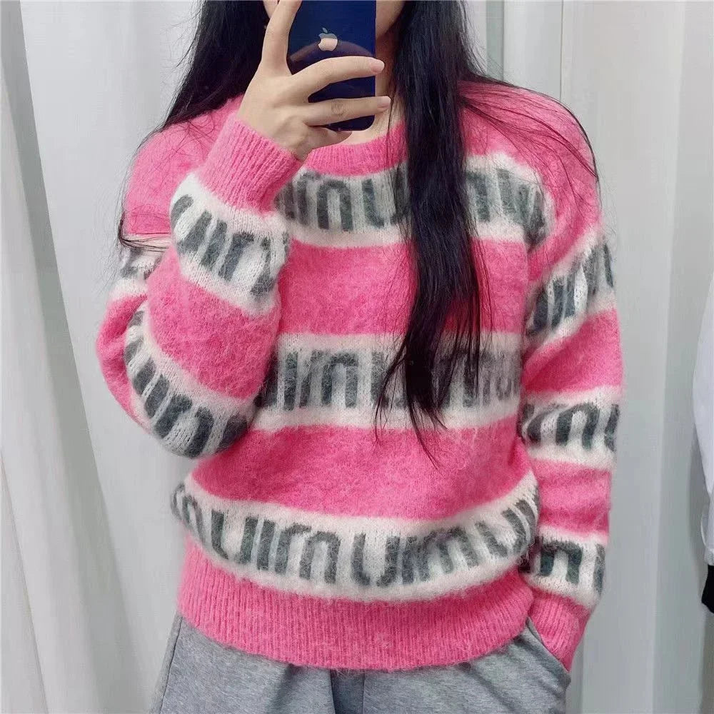 New in  New Pink Purple Short Knit Sweater Women's Autumn/winter Letter Brand Loose Long-sleeved Knitted Top Cropped Sweate